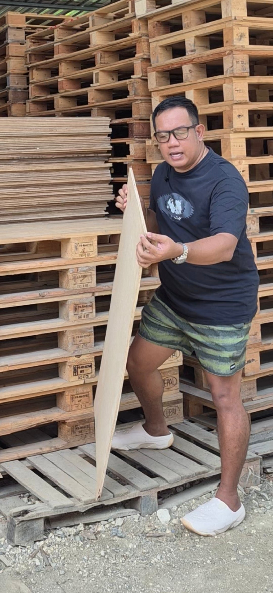 120x60CM PLYWOOD (BUY10+1FREE)