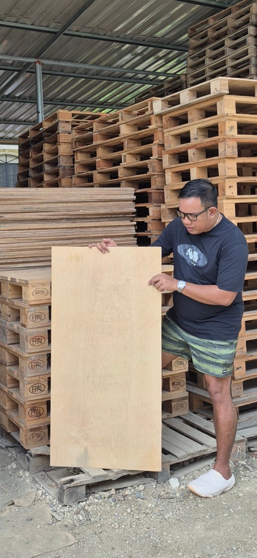 120x60CM PLYWOOD (BUY10+1FREE)